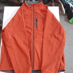 Orvis 2xl has couple slight stains that may come o